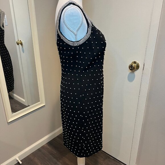 Carmen Marc Valvo Collection Black Beaded sleeveless Cocktail Dress, Size 8 - Picture 7 of 16